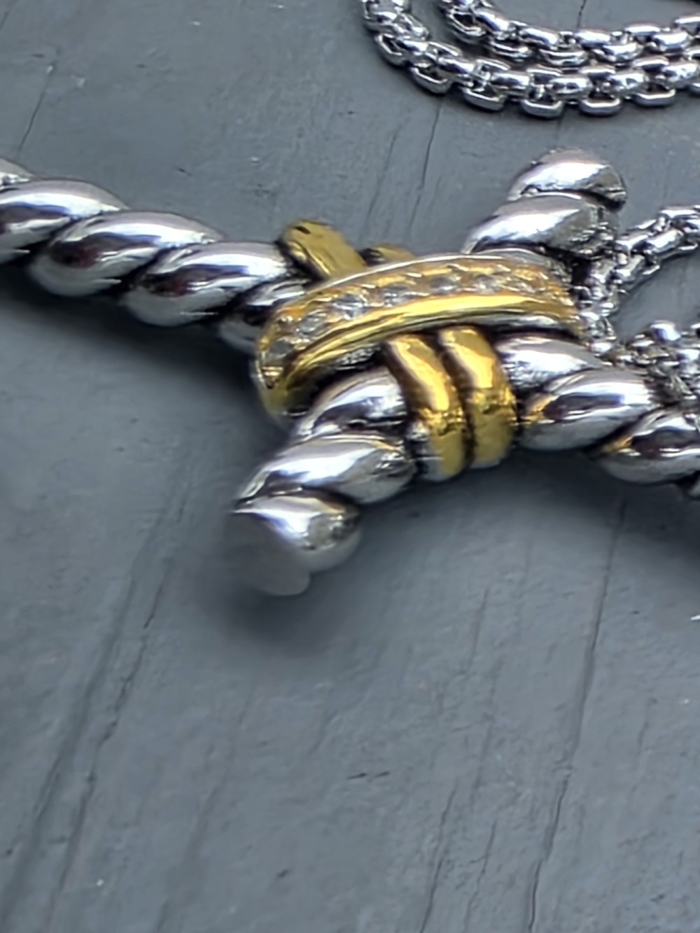 David Yurman Cable Collectibles cross necklace - Picture 6 of 10